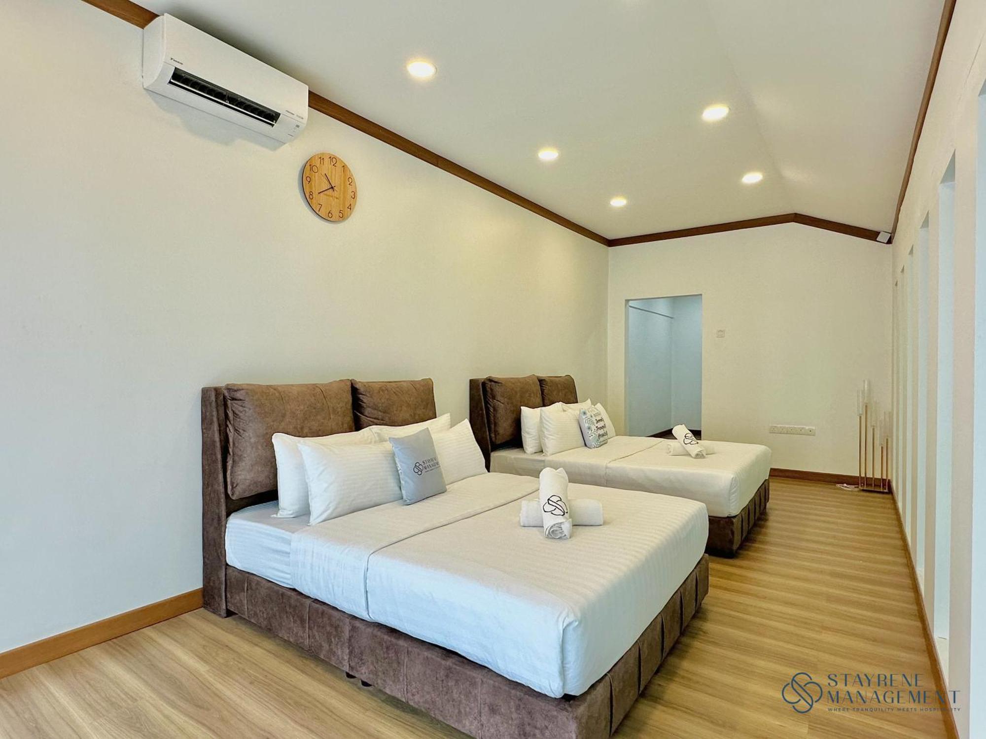 Mount Austin Landed 16pax Karaoke Jacuzzi Bbq By Stayrene * Johor Bahru
