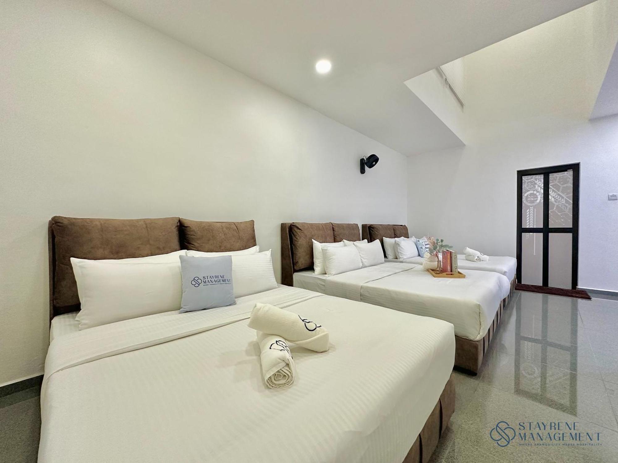 Mount Austin Landed 16pax Karaoke Jacuzzi Bbq By Stayrene Rumah percutian
